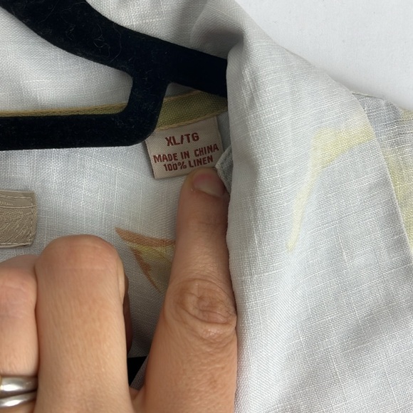 Tommy Bahama Linen Blend Cool Summer Floral Shirt - Picture 4 of 9